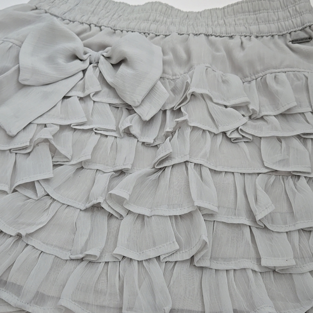 Hollister Gray Ruffle Layer Skirt With Bow - Size S - Nwt - Picture 3 of 7